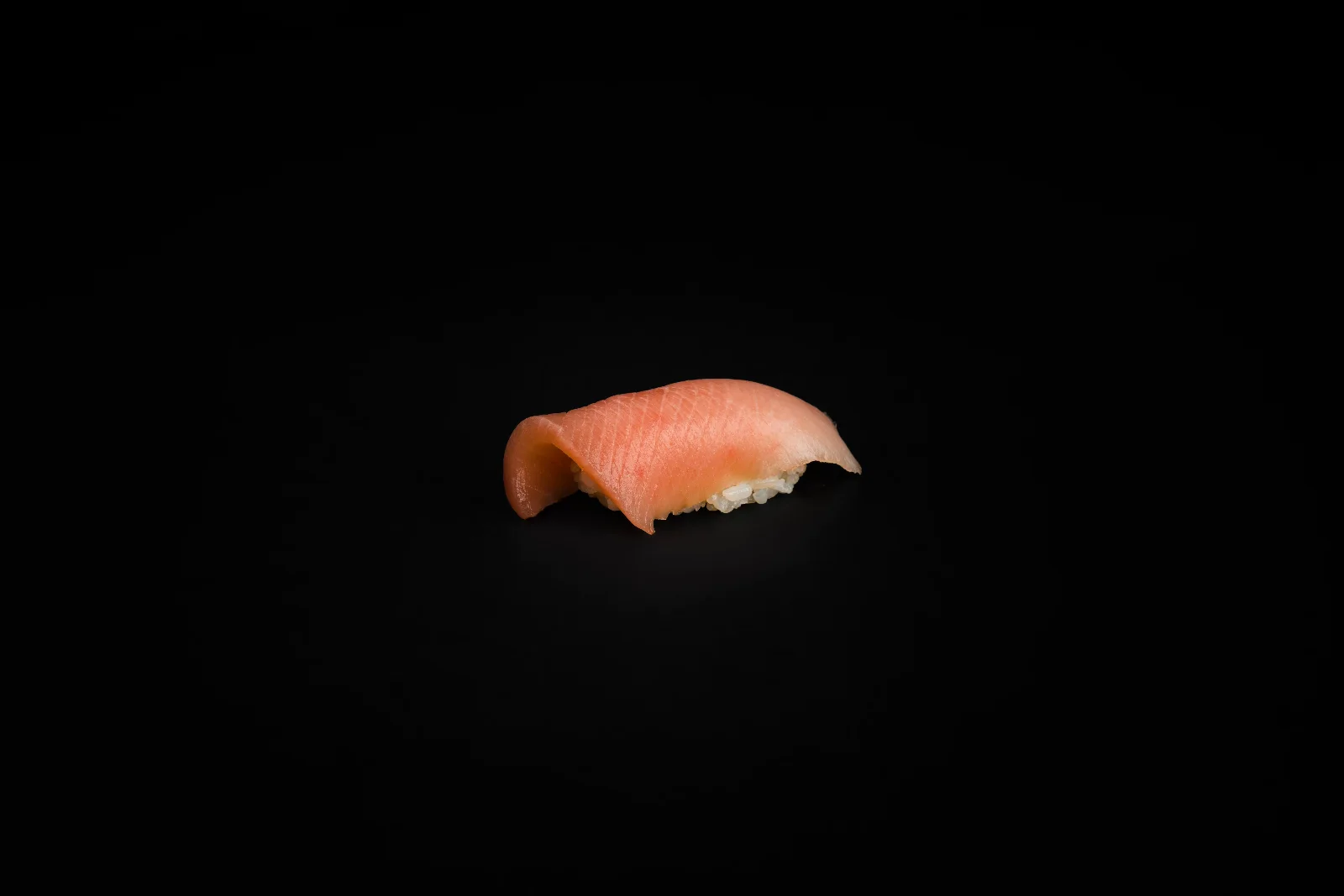 Hamachi Nigiri